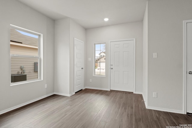 9410 Graze Land, San Antonio, TX 78211 - foyer with wood finished floors and baseboards