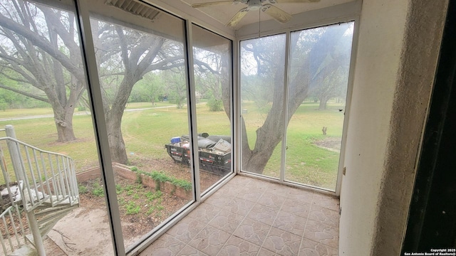 7 Glen Cove Dr, Seguin, TX 78155 - unfurnished sunroom featuring ceiling fan and healthy amount of natural light