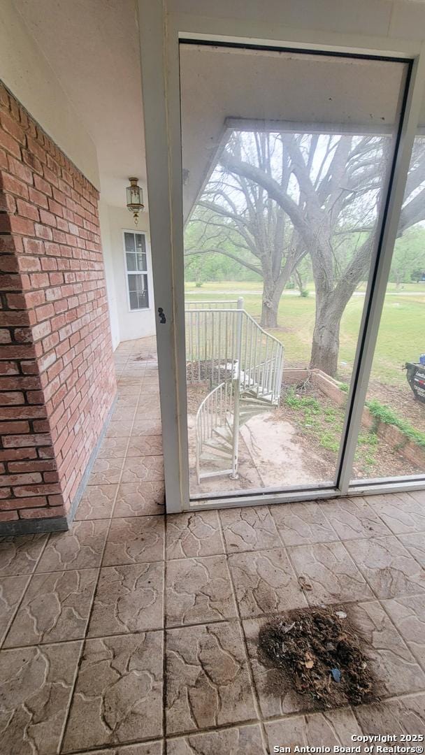 7 Glen Cove Dr, Seguin, TX 78155 - view of doorway to outside