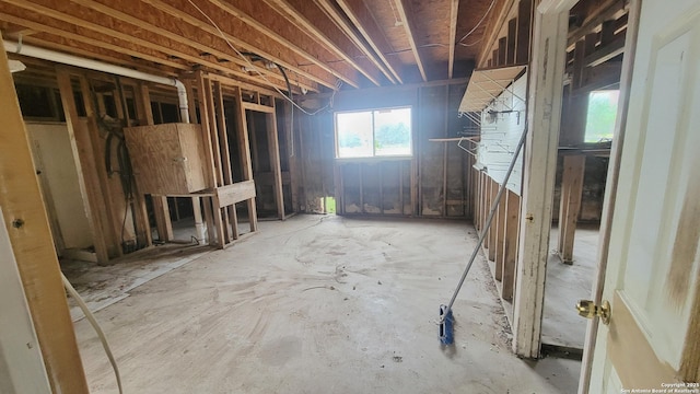 7 Glen Cove Dr, Seguin, TX 78155 - view of misc room
