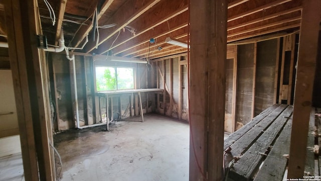 7 Glen Cove Dr, Seguin, TX 78155 - view of miscellaneous room
