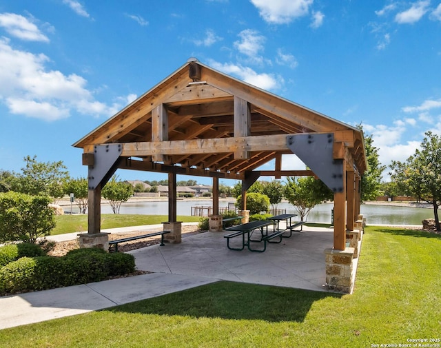 612 Wipper, New Braunfels, TX 78130 - surrounding community with a gazebo, a water view, and a lawn