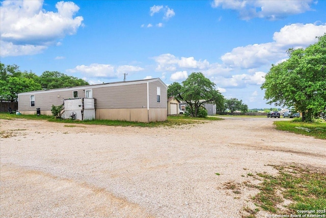 205 Montrose, Liberty Hill, TX 78642 - exterior space