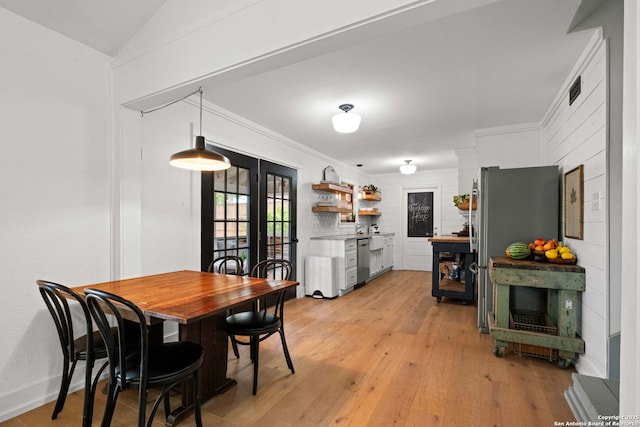 306 Chaparral Crk, Boerne, TX 78006 - dining space featuring light wood finished floors