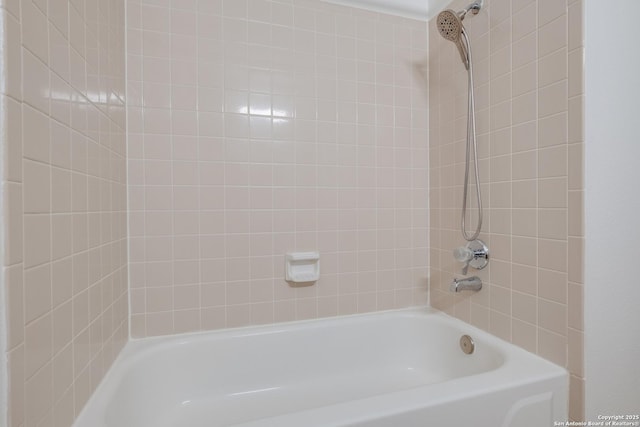 full bathroom featuring washtub / shower combination