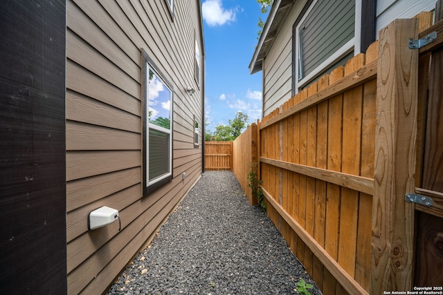 1108 S Gevers St, San Antonio, TX 78203 - view of home's exterior with fence