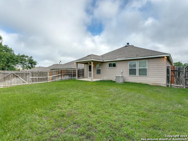 1818 Vinca Mnr, San Antonio, TX 78260 - view of back of property