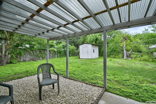 5515 Rolling Rdg, San Antonio, TX 78228 - view of yard featuring a shed, a patio, an outdoor structure, and a pergola