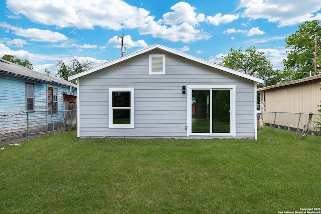 3018 Chihuahua, San Antonio, TX 78207 - view of back of house