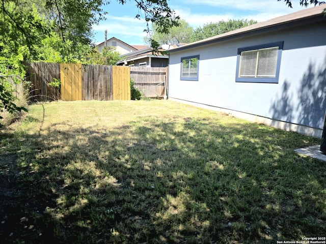 3123 Opal, San Antonio, TX 78245 - view of yard