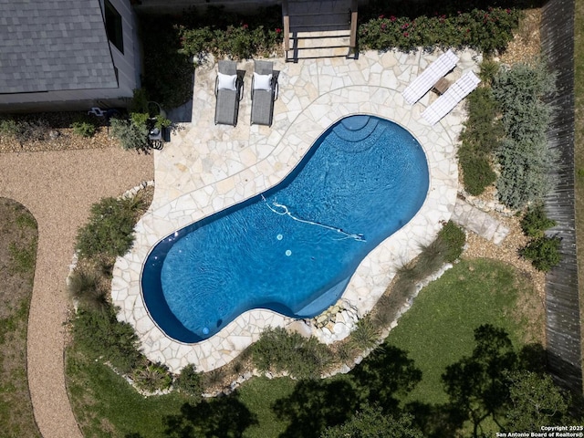772 Lakebreeze, Canyon Lake, TX 78133 - view of swimming pool with a patio area