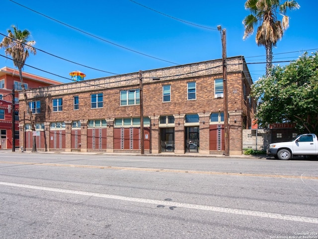 1339 S Flores St Unit 103, San Antonio, TX 78204 - view of property