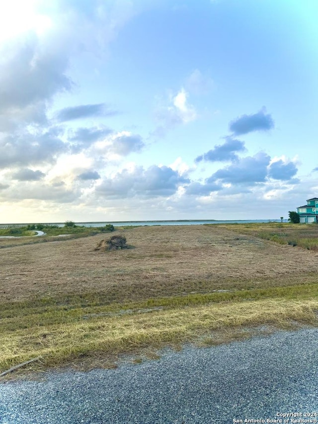 103 Dockside Dr, Rockport, TX 78382