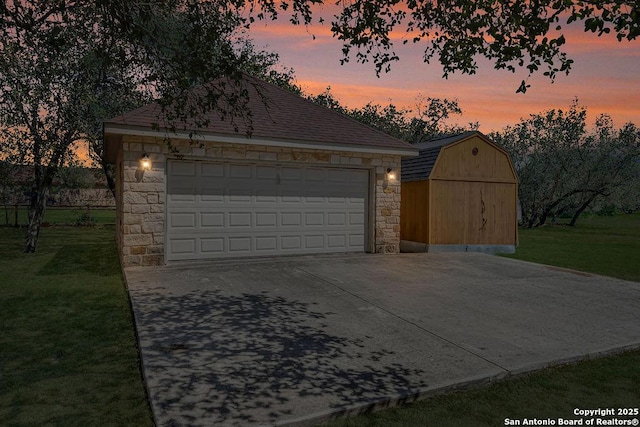 108 Medora Br, Floresville, TX 78114 - garage with driveway