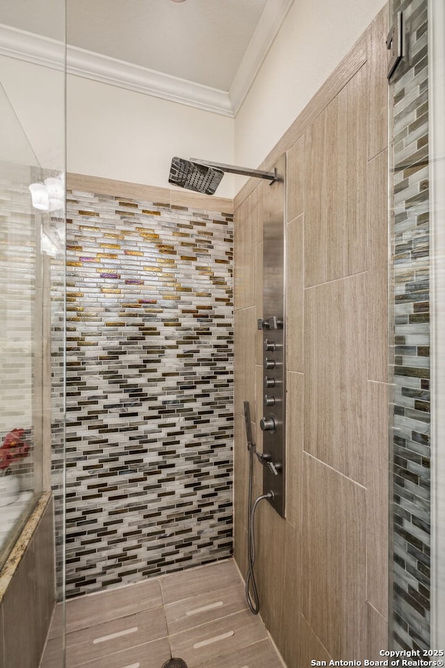 24 Rogers Wood, San Antonio, TX 78248 - bathroom featuring ornamental molding and a tile shower
