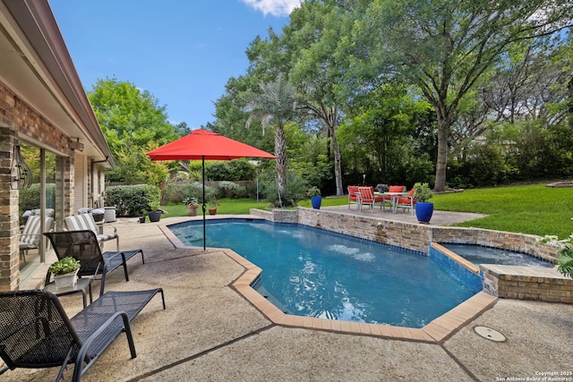 24 Rogers Wood, San Antonio, TX 78248 - view of pool with a patio area, a lawn, view of scattered trees, and a pool with connected hot tub