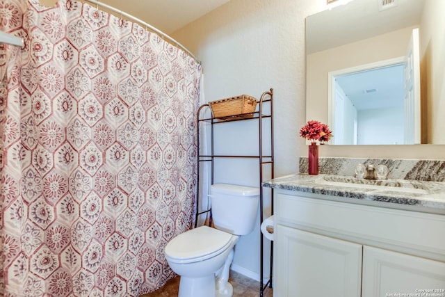 414 Harvest Pt, Selma, TX 78154 - bathroom with toilet, vanity, and a shower with curtain