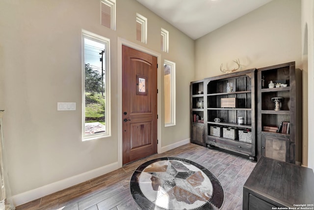 211 Comal Run, Bulverde, TX 78163 - entrance foyer with wood finish floors and baseboards