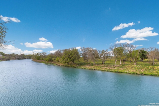 315 E Klein, New Braunfels, TX 78130 - water view
