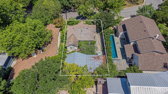 210 Harrison, Alamo Heights, TX 78209 - aerial view of property's location with property boundaries highlighted and a pool area