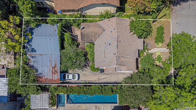 210 Harrison, Alamo Heights, TX 78209 - aerial view of property and surrounding area with property parcel outlined