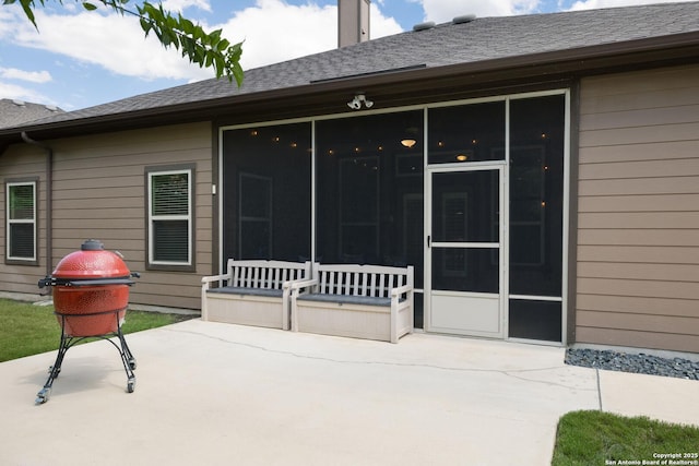 1041 Water Oak, Schertz, TX 78154 - rear view of property featuring a patio area, a sunroom, and roof with shingles