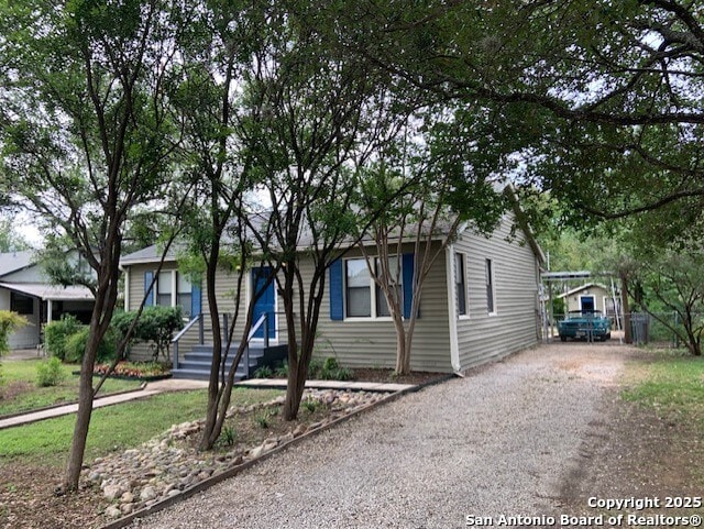 434 Hermine, San Antonio, TX 78212 - view of front of house with driveway