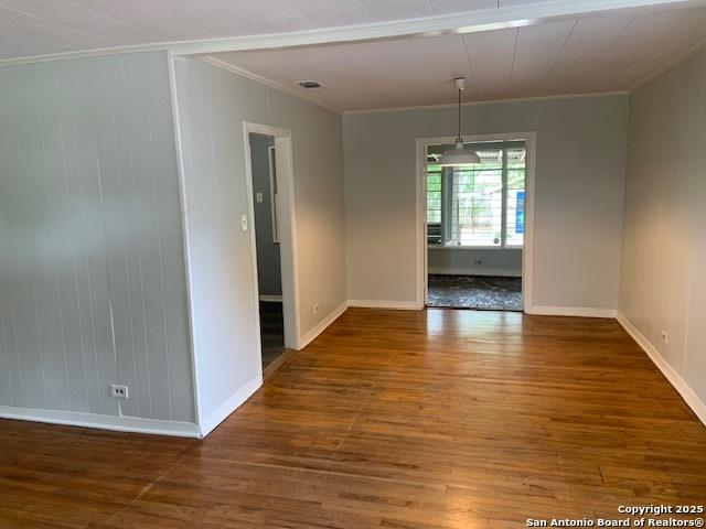 434 Hermine, San Antonio, TX 78212 - spare room featuring ornamental molding, wood finished floors, and baseboards