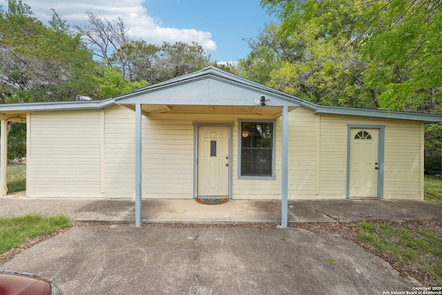 140 Should Bee, Ingram, TX 78025 - view of front of home