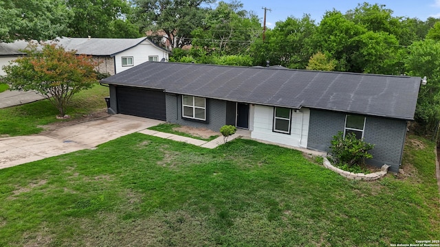 3115 Bluefield, San Antonio, TX 78230 - ranch-style house featuring driveway, brick siding, a front yard, and roof with shingles