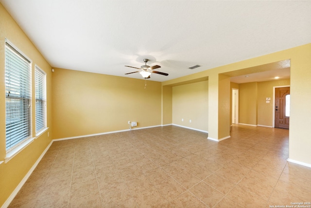 7923 Martinelli, San Antonio, TX 78253 - unfurnished room with ceiling fan and baseboards