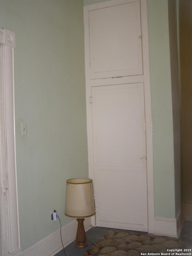 2222 Osburn, San Antonio, TX 78208 - view of closet