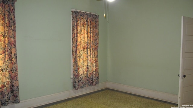 2222 Osburn, San Antonio, TX 78208 - unfurnished room featuring a ceiling fan