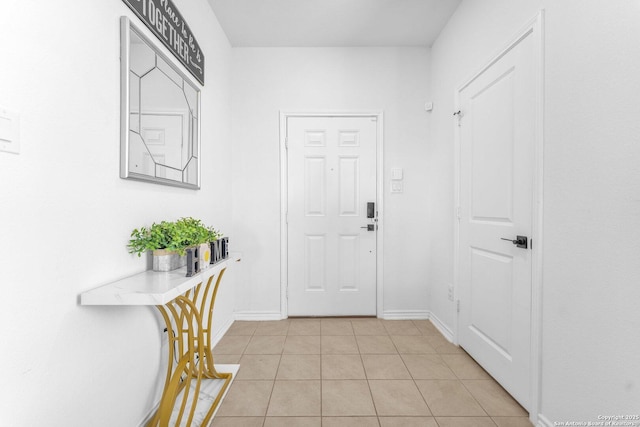 15836 Selene, San Antonio, TX 78245 - entryway featuring light tile patterned flooring and baseboards