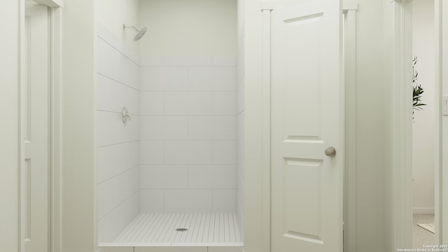 430 Kayden Ct, Marion, TX 78124 - bathroom featuring a stall shower