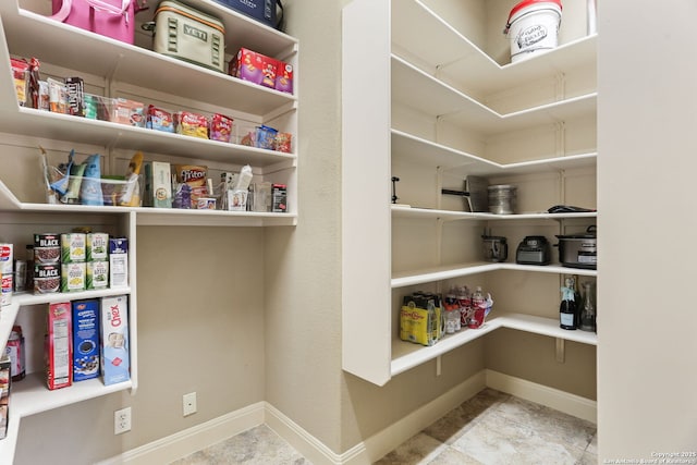 927 Scenic Stroll, San Antonio, TX 78260 - view of pantry
