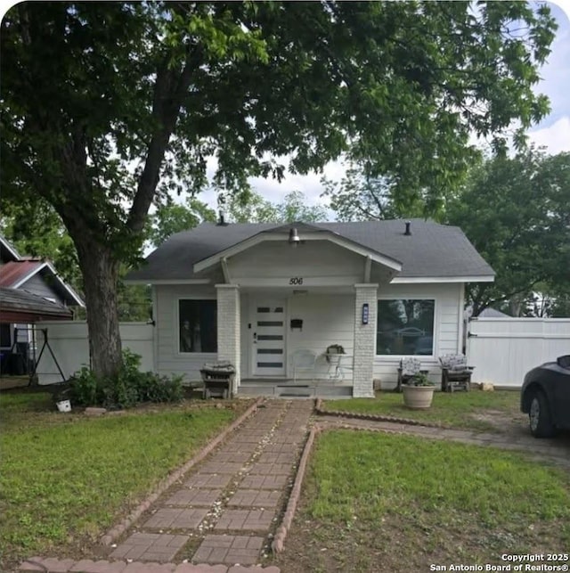 Schertz, TX 78154 - bungalow-style home featuring a porch