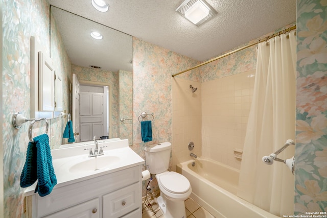 12138 W Lemon Blossom, San Antonio, TX 78247 - bathroom featuring wallpapered walls, a textured ceiling, vanity, toilet, and shower / bath combo