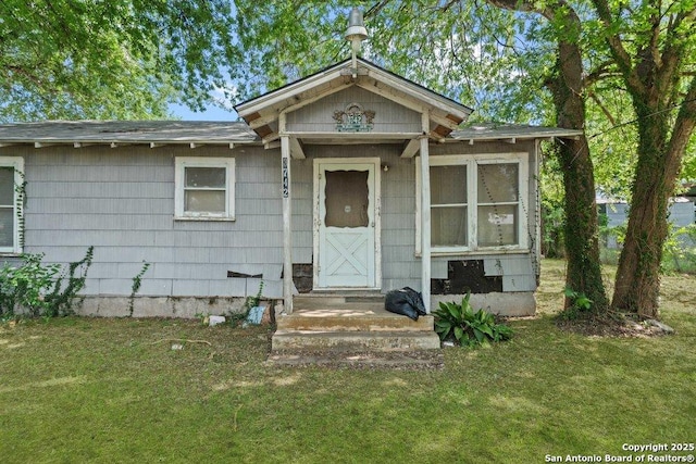 3742 Weir Ave, San Antonio, TX 78226 - view of front of house featuring a front lawn