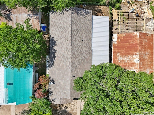 140 E Dullnig, San Antonio, TX 78223 - drone / aerial view