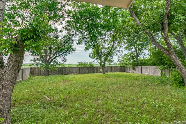 6046 Luckey Run, San Antonio, TX 78252 - view of fenced backyard