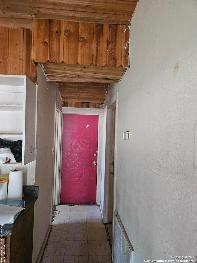 259 Spaatz, San Antonio, TX 78211 - hallway featuring light floors