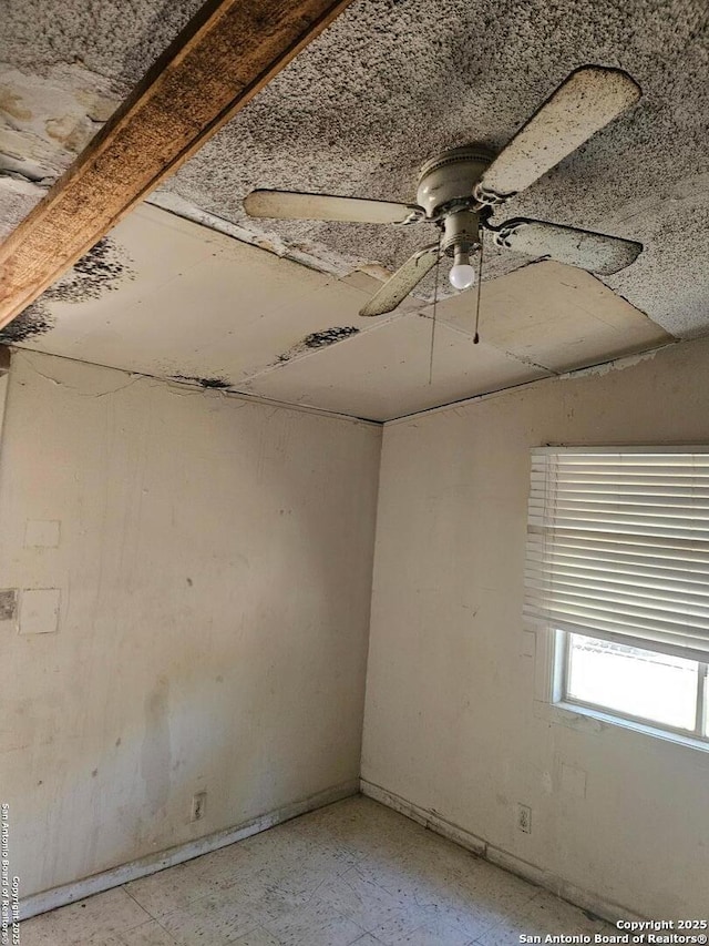 259 Spaatz, San Antonio, TX 78211 - empty room featuring ceiling fan