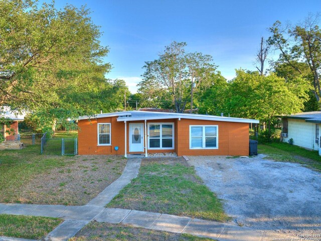 4330 Kilrea, San Antonio, TX 78219 - view of front facade