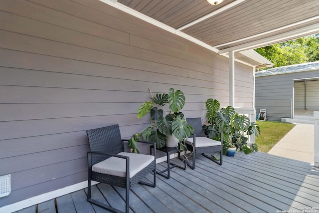 944 Fulton, San Antonio, TX 78201 - view of wooden terrace