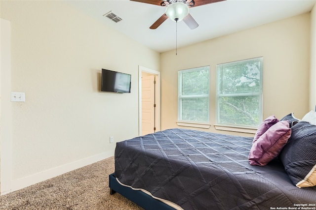 1130 Wyoming St Unit B, San Antonio, TX 78203 - carpeted bedroom featuring baseboards and ceiling fan