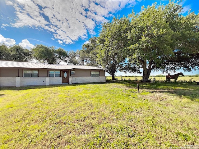 3389 Fm 888, Beeville, TX 78102 - view of green lawn