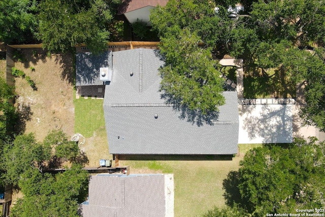 aerial view of property and surrounding area