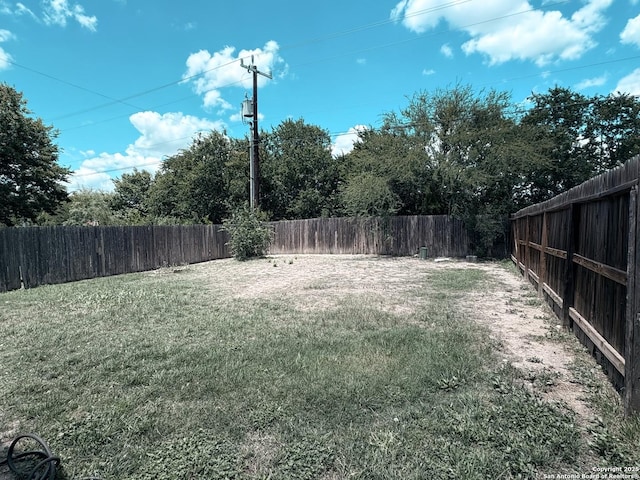2211 Mission Verde, San Antonio, TX 78223 - view of yard