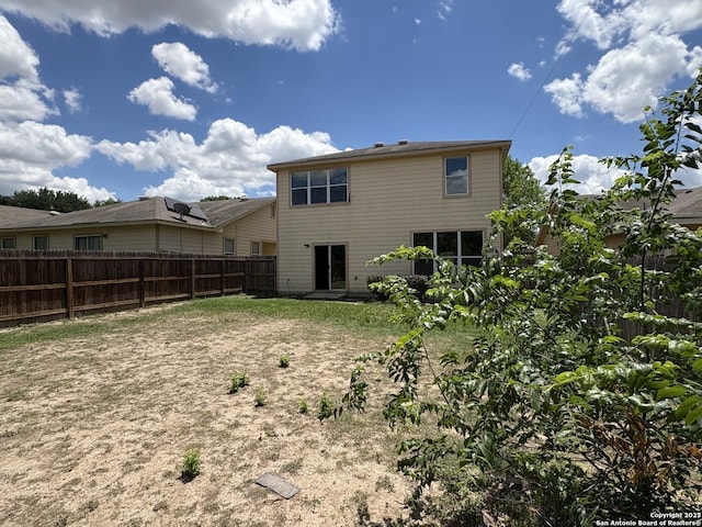 2211 Mission Verde, San Antonio, TX 78223 - rear view of house with fence